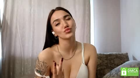 Jacqueline online show from 05.13.26