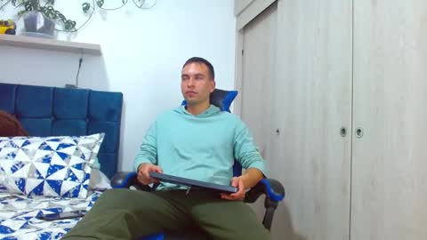 Snapshot of dorian_h chatting on 03.26.26 dorian_h online show from 03.26.26