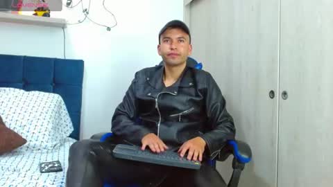 Snapshot of dorian_h chatting on 07.18.26 dorian_h online show from 07.18.26