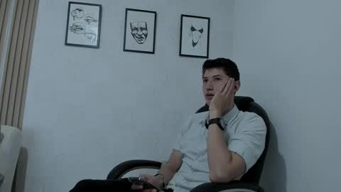 Snapshot of dorian_mystery chatting on 02.07.26 dorian_mystery online show from 02.07.26