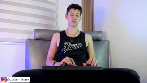 Snapshot of dorian_mystery chatting on 02.14.26 dorian_mystery online show from 02.14.26