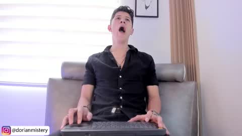 Snapshot of dorian_mystery chatting on 03.21.26 dorian_mystery online show from 03.21.26