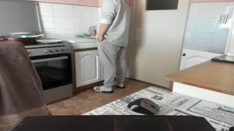 Snapshot of doriancretu95 chatting on 04.11.26 menu below online show from 04.11.26