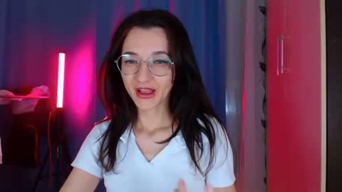 Snapshot of dorotty_ chatting on 11.04.25 Your Dorotty online show from 11.04.25