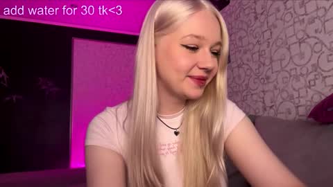 Snapshot of dory_liss chatting on 10.07.25 dory_liss online show from 10.07.25