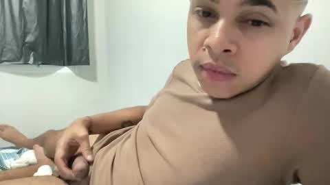 Snapshot of dotadinha chatting on 02.19.26 dotadinha online show from 02.19.26