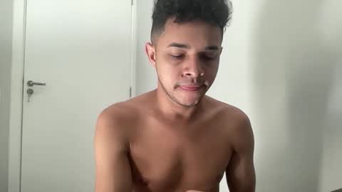 Snapshot of dotadinha chatting on 03.25.26 dotadinha online show from 03.25.26