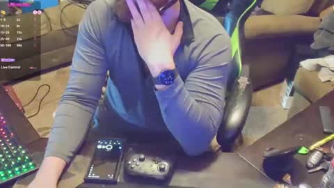 Snapshot of dotyoureyezez chatting on 03.04.25 DotYourEyezez  online show from 03.04.25