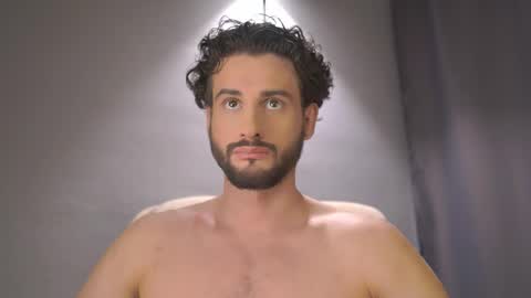 Snapshot of double_luckystrike chatting on 02.12.26 Keen online show from 02.12.26