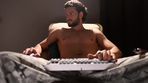 Snapshot of double_luckystrike chatting on 02.18.26 Keen online show from 02.18.26