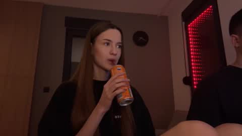 Snapshot of double_sun chatting on 11.17.25 Alice and Mark online show from 11.17.25