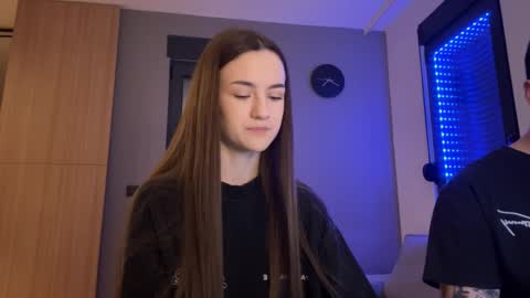 Snapshot of double_sun chatting on 12.03.25 Alice and Mark online show from 12.03.25