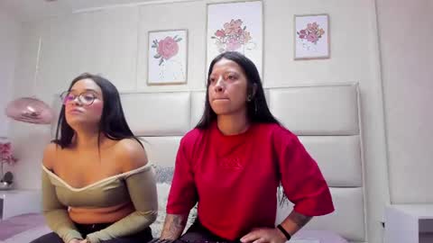 Snapshot of double_temptatiion_ chatting on 07.14.26 Vall Lufan online show from 07.14.26