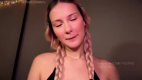 Snapshot of doublecuties chatting on 01.10.26 Lana Eva dont forget to give us a thumb up online show from 01.10.26