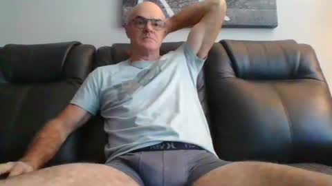 doum1122 online show from 12.05.24