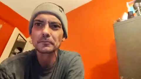 Snapshot of dowhatuwantwithme100 chatting on 12.11.24 Driver Dick Kylie Tits online show from 12.11.24