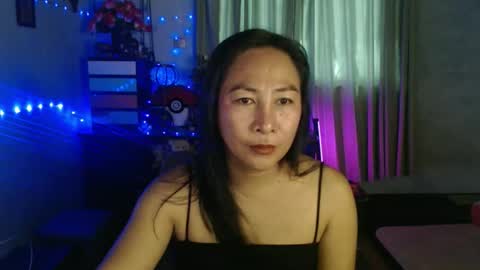 Snapshot of doyouwantme143 chatting on 04.28.26 doyouwantme143 online show from 04.28.26