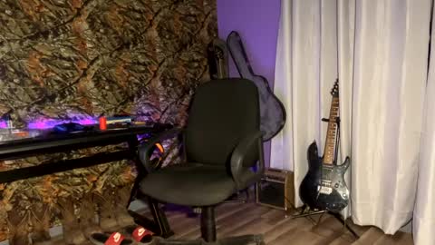 MrPirated online show from 01.05.25