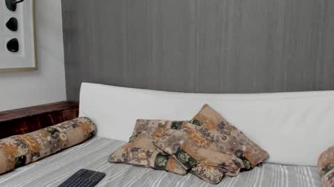 Lissa  Or DRACARYSS your dragon Queen  online show from 12.13.24