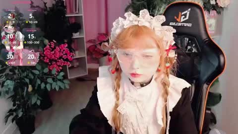 Snapshot of draculaura_ chatting on 05.15.26 Draculaura online show from 05.15.26