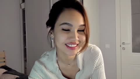 Airi online show from 12.09.24