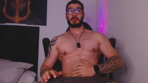 Snapshot of drake_cole11 chatting on 12.13.24 drake_cole11 online show from 12.13.24