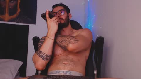 Snapshot of drake_cole11 chatting on 12.18.24 drake_cole11 online show from 12.18.24