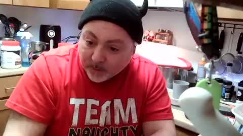 Snapshot of drakedvamp chatting on 11.23.25 DVamp online show from 11.23.25