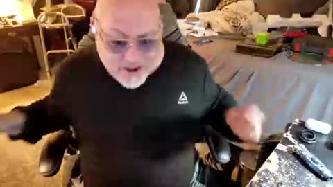 Snapshot of drakedvamp chatting on 04.10.26 DVamp online show from 04.10.26