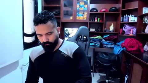 Snapshot of drako_argenti_ chatting on 12.30.24 Drako online show from 12.30.24