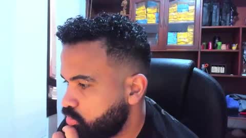 Snapshot of drako_argenti_ chatting on 03.01.25 Drako online show from 03.01.25