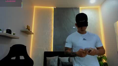 Snapshot of draven_marceaux chatting on 05.28.26 Draven online show from 05.28.26