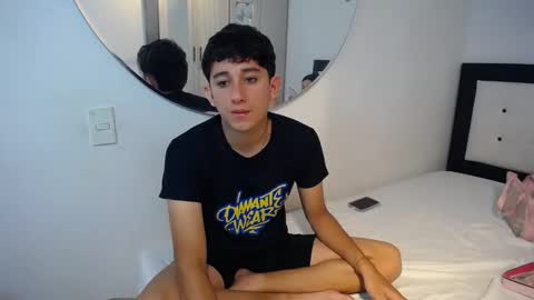 -- nicolle and jhon -- online show from 11.23.25