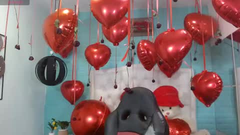 Snapshot of draxblade chatting on 02.16.26 DraxBlade online show from 02.16.26