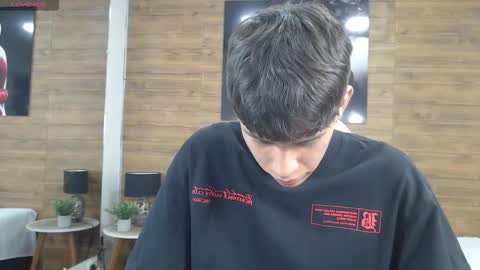 Snapshot of draxblade chatting on 03.12.26 DraxBlade online show from 03.12.26