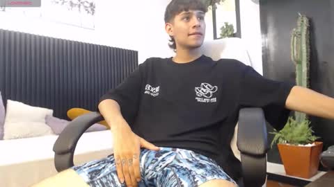 Snapshot of draxblade chatting on 03.19.26 DraxBlade online show from 03.19.26