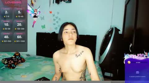 Snapshot of dream__girls69944 chatting on 12.04.24 sharon online show from 12.04.24