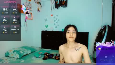 Snapshot of dream__girls69944 chatting on 12.28.24 sharon online show from 12.28.24
