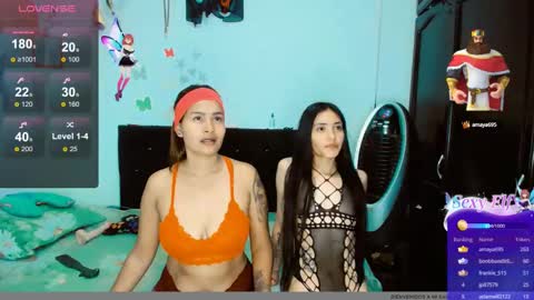 Snapshot of dream__girls69944 chatting on 12.31.24 sharon online show from 12.31.24