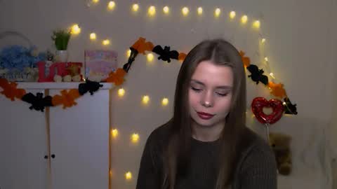 Mari online show from 10.23.25