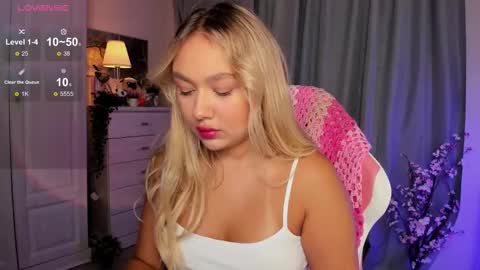  Mary   pvt open    use pink and blue app lovense online show from 10.12.25