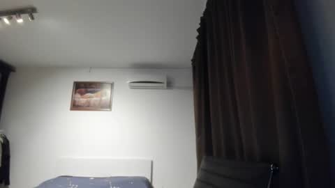 Snapshot of dreamboy240 chatting on 11.19.25 Johnny online show from 11.19.25