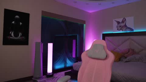 Sarah online show from 12.06.24