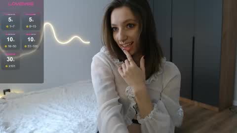  Hello im Eva  online show from 02.17.25