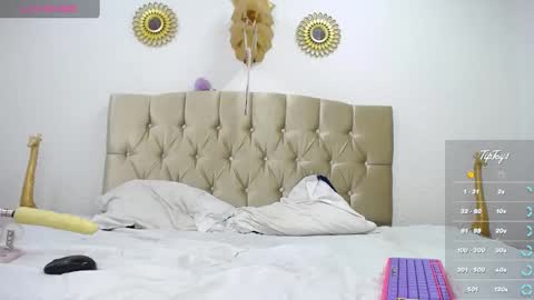 Sophia online show from 03.09.25