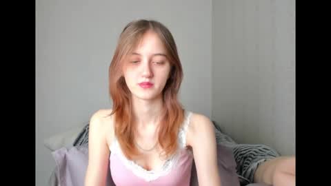 Snapshot of dreamy_pollyyy chatting on 02.16.26 dreamy_pollyyy online show from 02.16.26