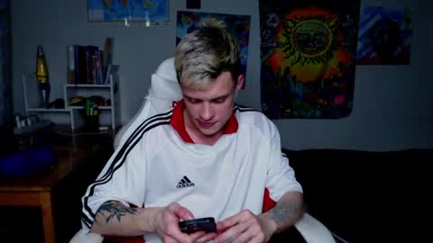 Adam Dream online show from 04.25.26