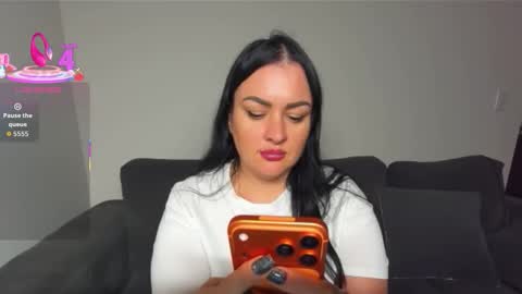 dreamyhousewife1 online show from 11.14.25