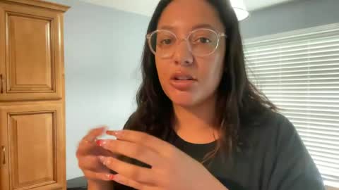 RIRI OR DREAMY online show from 06.12.26