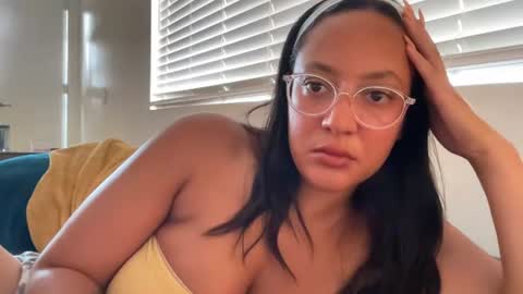 RIRI OR DREAMY online show from 07.28.26